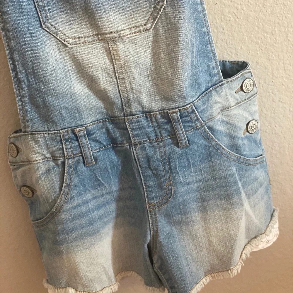 Cherokee Lace Trim Stretch Denim Overall Shorts​​​​​​​​​